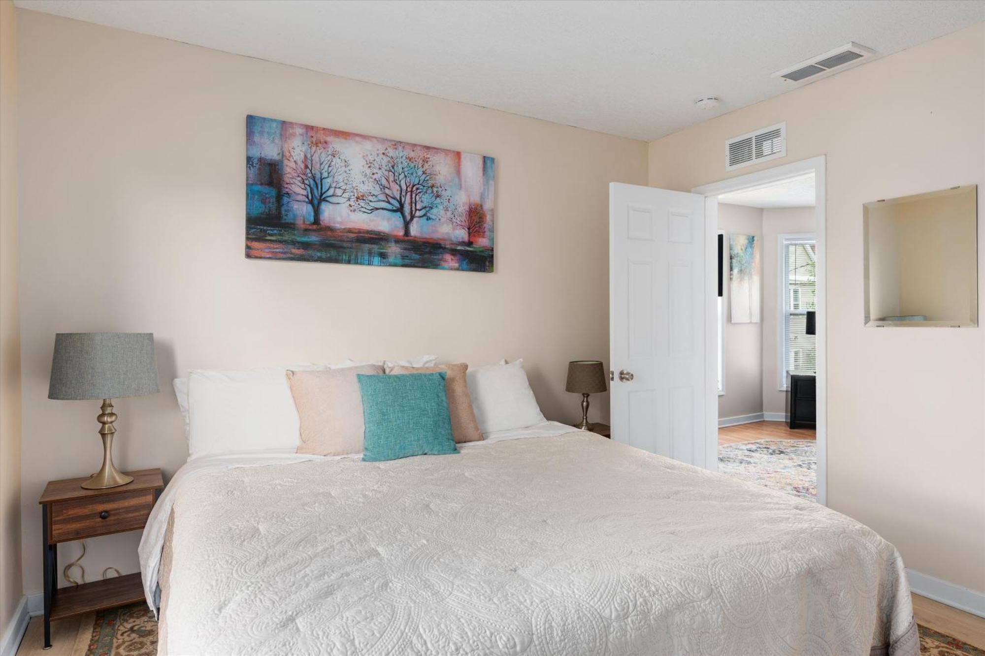 Tulip House - Quiet Home 10 Minutes From Downtown مينيابولس، مينيسوتا المظهر الخارجي الصورة